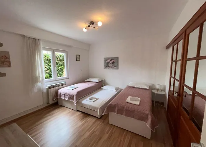 Carpe Diem By Interhome Daire Trogir