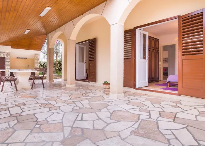 Carpe Diem By Interhome Daire Trogir