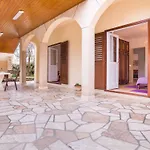 Carpe Diem By Interhome Appartement Trogir